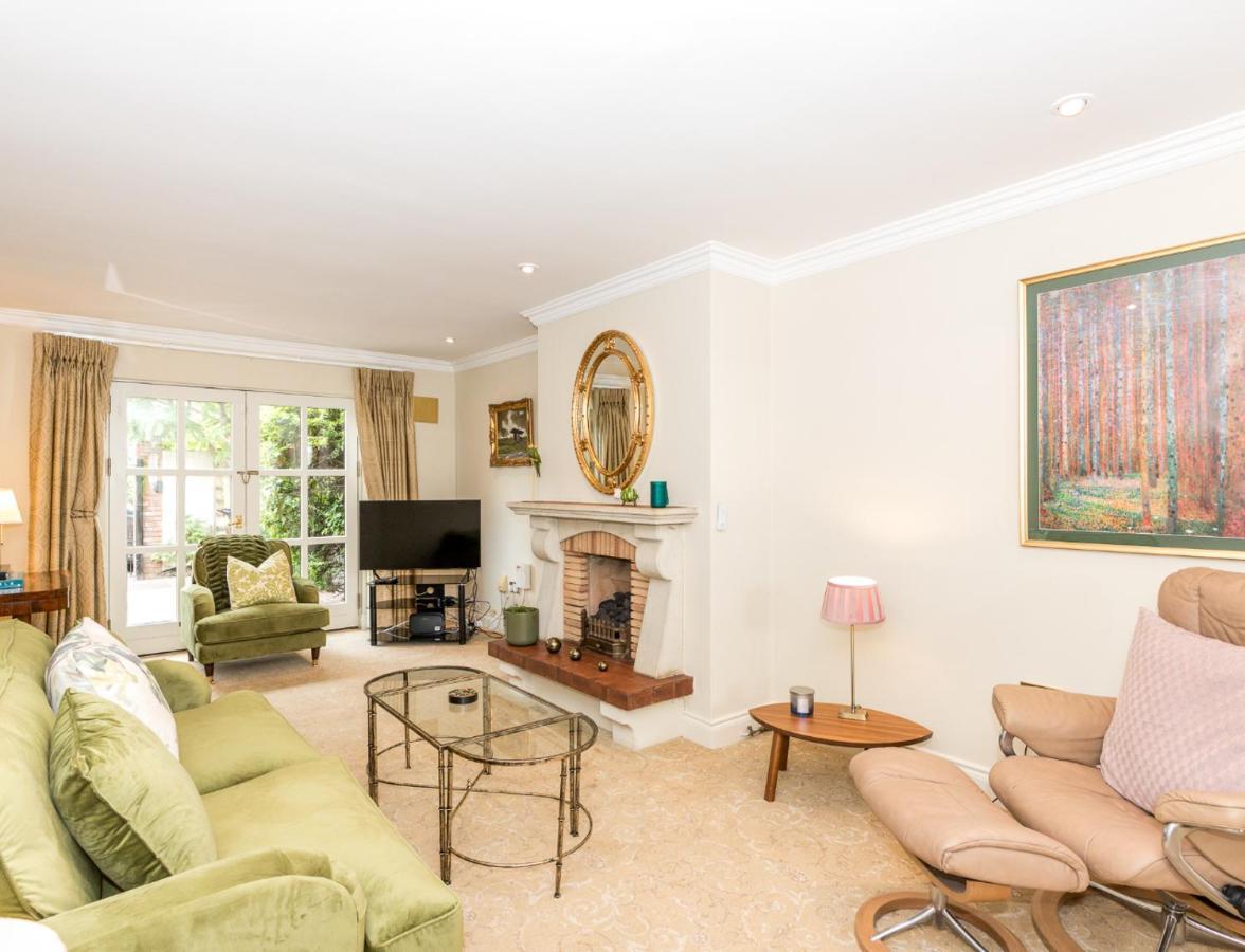 Fashionable Chic Townhouse In D4 Villa Dublin Exterior photo